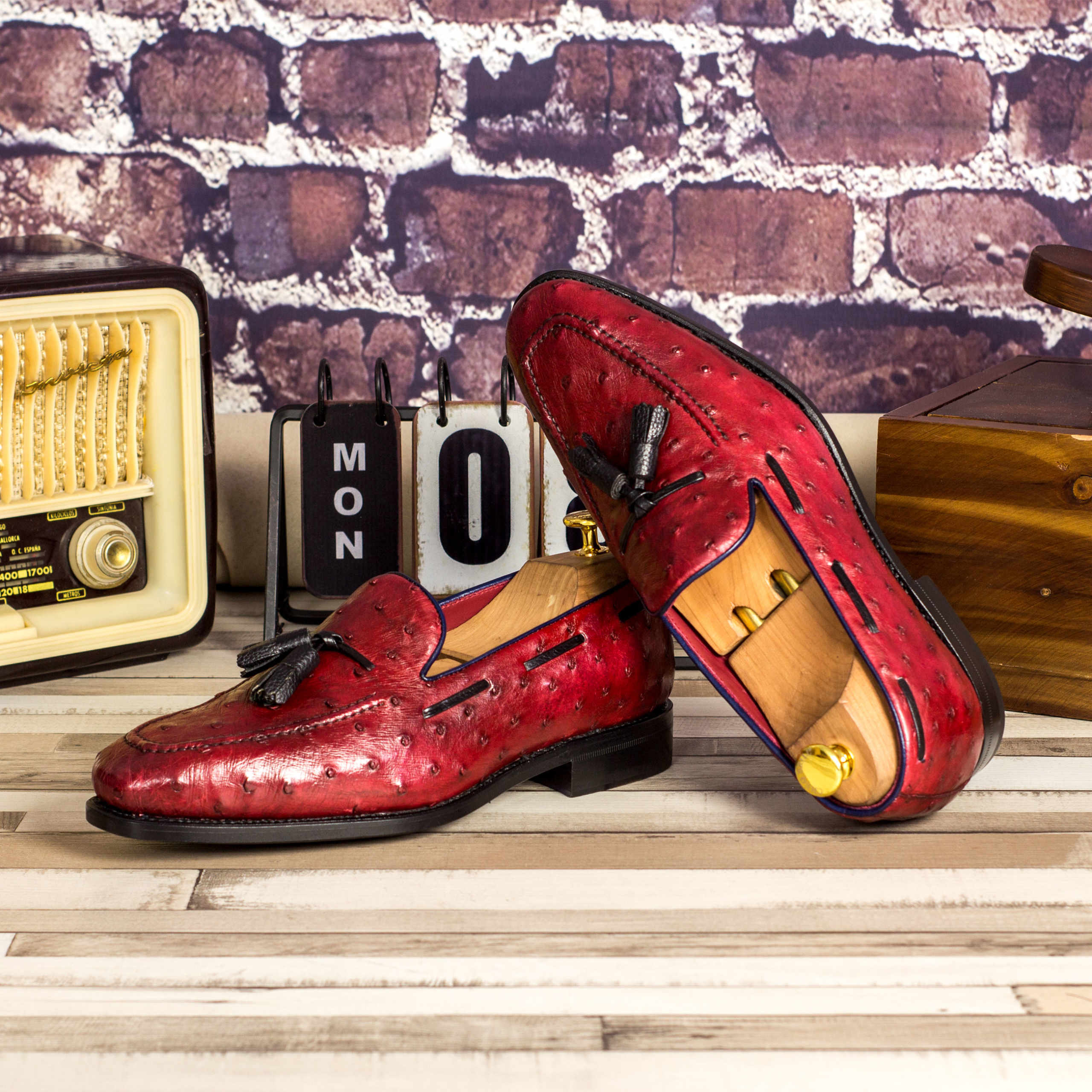 Vintage Men's & Split Leather Crocodile Skin Pattern Slip on Moccasin Shoes