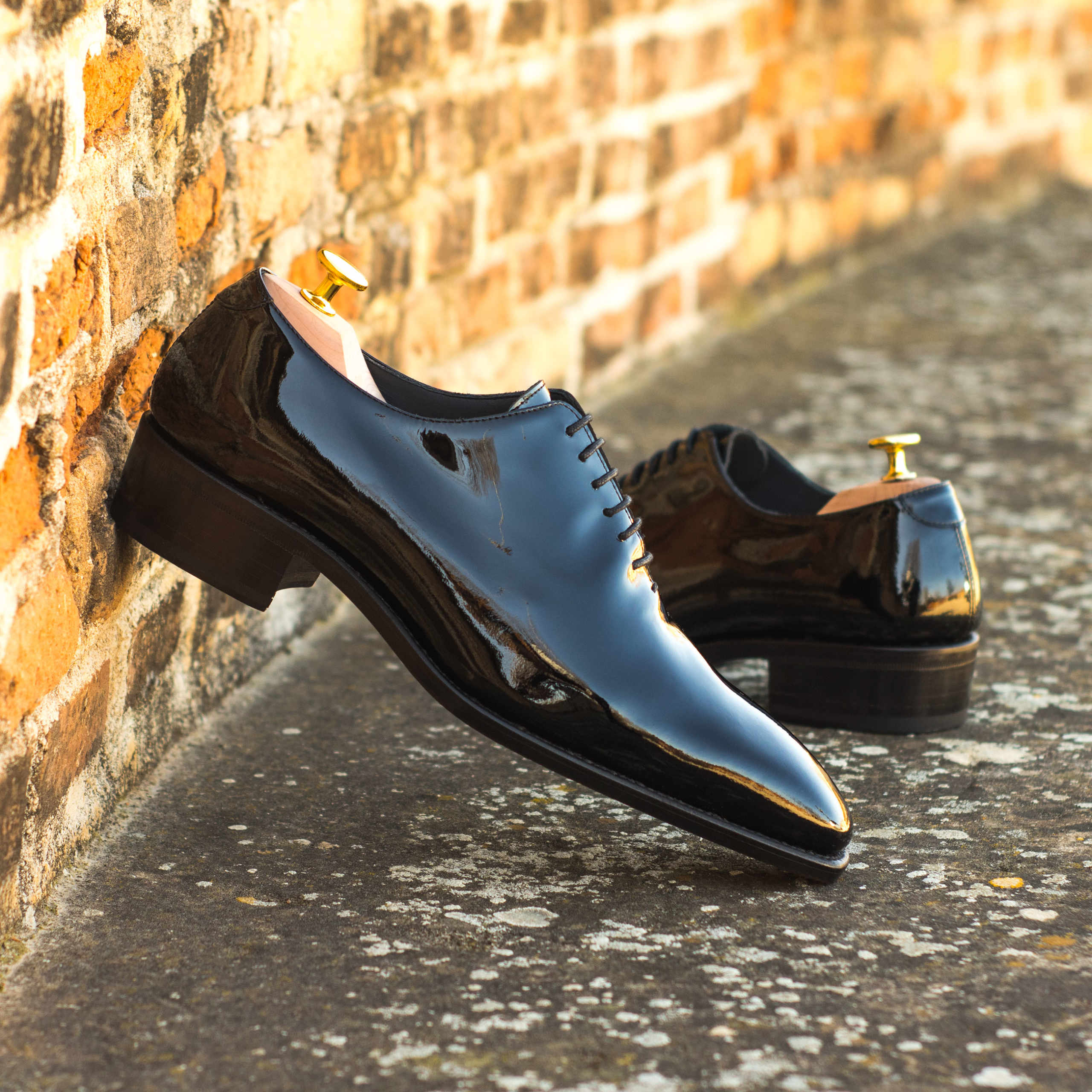 Hampton Classics Kate Girls School Shoe in Black Patent | Trotters –  Trotters Childrenswear USA