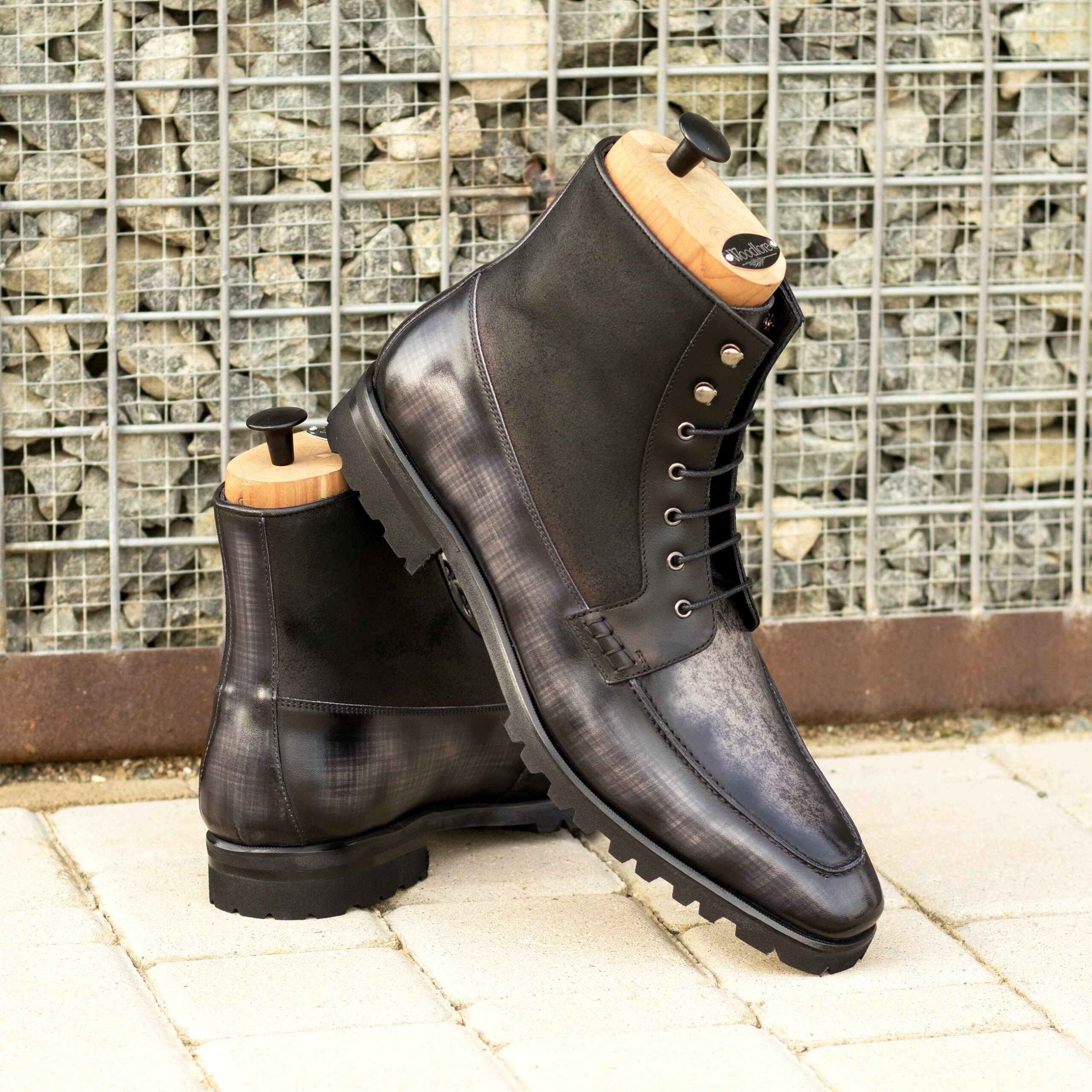 Moc Boot black box calf, black painted calf, grey patina